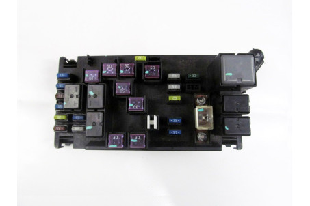 Блок предохранителей двигателя 2.0-2.5 Subaru Legacy (BL) 2003-2009 82241AG030 (64)