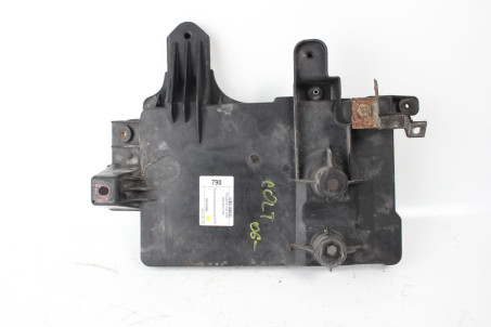 Полка аккумуляторная 06-08 Mitsubishi Colt (Z30) 2004-2012 8201A084 (790)