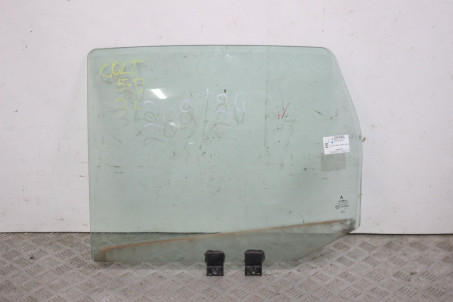 Стекло двери заднее левое -08 Mitsubishi Colt (Z30) 2004-2012 MN152031 (816)