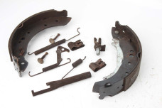 Механізм гальмівний лівий Mitsubishi Colt (Z30) 2004-2012 4600A016 (832)