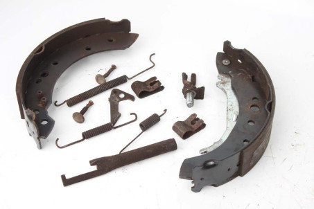 Механизм тормозной левый Mitsubishi Colt (Z30) 2004-2012 4600A016 (832)