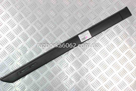 Молдинг двері задньої правої Mitsubishi Space Star 1998-2005 MR915832 (920)