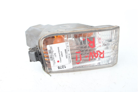 Поворотник в бампер правый Toyota RAV-4 II 2000-2005 8151142050 (1278)