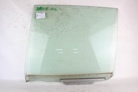 Стекло двери заднее левое Toyota RAV-4 II 2000-2005 6811442050 (1301)