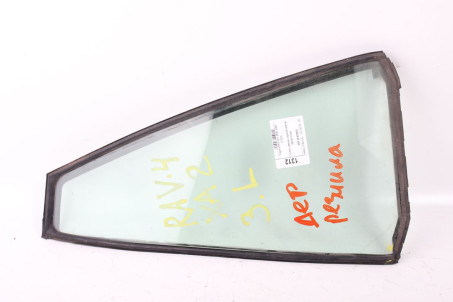 Скло двері задньої лівої (кватирка) Toyota RAV-4 II 2000-2005 6812442060 (1312)