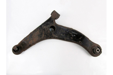 Важіль передній лівий Mitsubishi Grandis 2004-2010 4013A235 (1559)