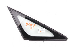 Скло в кузов переднє праве трикутник Mitsubishi Grandis 2004-2010 MR957570 (1567)