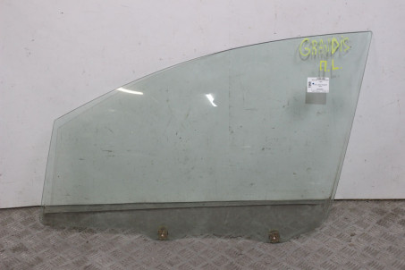 Скло двері переднє ліве Mitsubishi Grandis 2004-2010 MN167531 (1569)