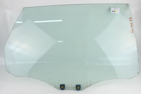 Стекло двери заднее правое Mitsubishi Grandis 2004-2010 MN129338 (1571)