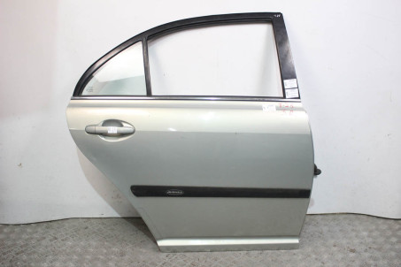 Двері задні праві Toyota Avensis T25 (T250) 2003-2009 6700305110 (2043)