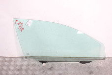 Скло двері переднє праве Toyota Avensis T25 (T250) 2003-2009 6810105030 (2126)