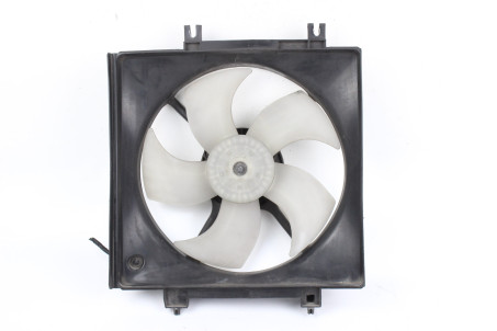 Дифузор з вентилятором кондиціонера RH 06- Subaru Legacy (BL) 2003-2009 73310AG001 (2696)