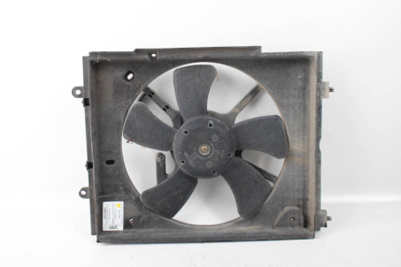 Диффузор с вентилятором радиатора 2.4 Mitsubishi Outlander (CU) 2003-2008 MN153366 (2701)