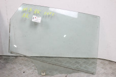 Скло двері заднє праве хетчбек Mazda 3 (BK) 2003-2008 BP4K72511A (2842)