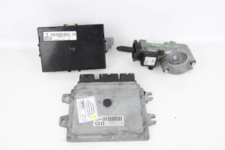 Блок керування двигуном комплект МКПП 1.6 Nissan Tiida (C11) 2007-2013 MEC93130 (3109)