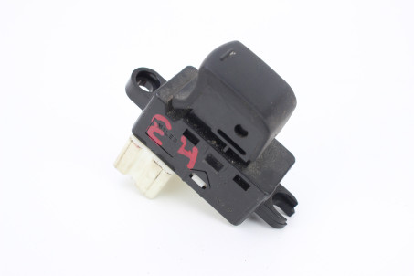 Кнопка стеклоподъемника одиночная Nissan Tiida (C11) 2007-2013 25411ED000 (3127)