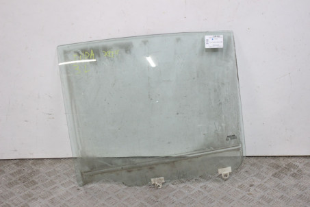 Стекло двери заднее левое Nissan Tiida (C11) 2007-2013 82301EL000 (3152)