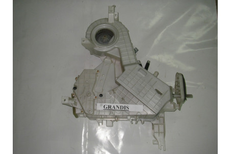 Піч салону додаткова Mitsubishi Grandis 2004-2010 MR958089 (3250)