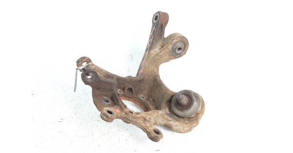 Цапфа задняя правая Toyota Avensis T25 (T250) 2003-2009 4230405100