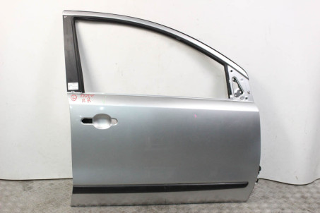 Дверь передняя правая Nissan Note (E11) 2006-2013 H01009U0M0 (3907)