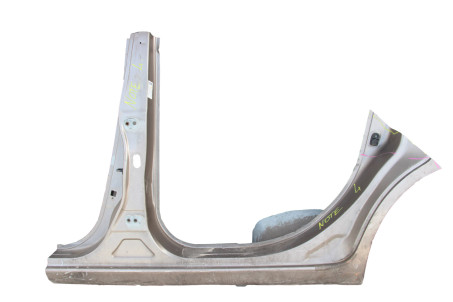 Поріг лівий зі стійкою (B+чобіток) Nissan Note (E11) 2006-2013 G64139U0M0 (3920)