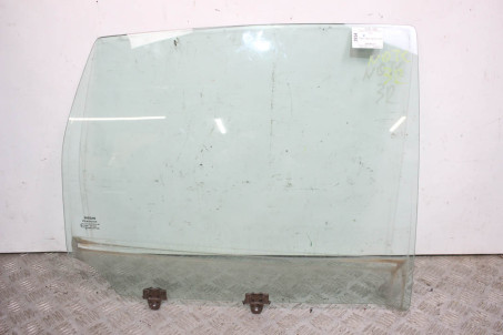 Скло двері заднє праве Nissan Note (E11) 2006-2013 823009U000 (3934)