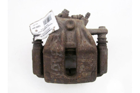 Супорт передній лівий Nissan Note (E11) 2006-2013 41011AX601 (3937)