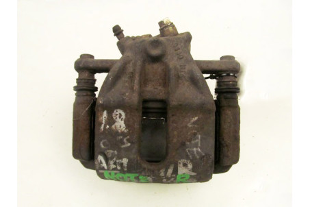 Супорт передній правий Nissan Note (E11) 2006-2013 41001AX601 (3938)