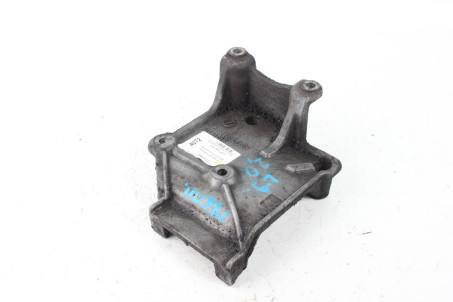 Кронштейн крепления компрессора А/С 2.0 Mitsubishi Lancer 9 (CSA) 2003-2009 MN134179 (4072)