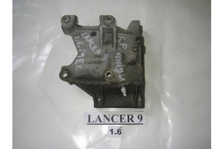 Кронштейн кріплення компресора А / С 1.6 Mitsubishi Lancer 9 (CSA) 2003-2009 MR360566 (4074)