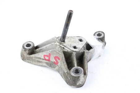 Кронштейн КПП лівий 1.6 МКПП Mitsubishi Space Star 1998-2005 MR222150 (4077)