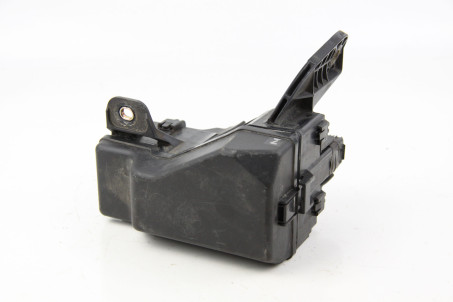 Блок запобіжників двигуна додатковий 1.8-2.0 Toyota Avensis T25 (T250) 2003-2009 8274105040 (4129)