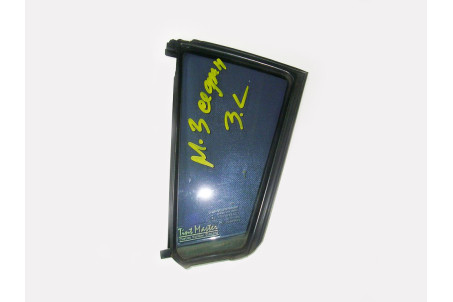 Скло двері задньої лівої (кватирка) седан Mazda 3 (BK) 2003-2008 BN8V73661A (4180)