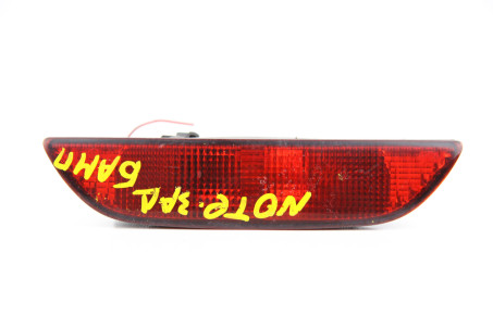 Ліхтарик в бампер центральний Nissan Note (E11) 2006-2013 265809U01A (4413)