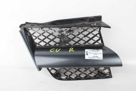 Решітка радіатора права -06 Mitsubishi Outlander (CU) 2003-2008 MN133230 (4675)