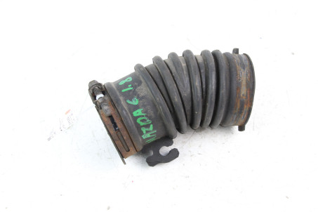 Патрубок воздушного фильтра 1.8-2.0 Mazda 6 (GG-GY) 2003-2007 L81313221A (4853)