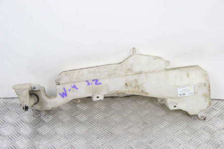 Бачок омывателя Mitsubishi Pajero Wagon IV (V90) 2007-2013 8260A105 (5865)