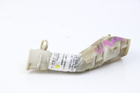 Напрямна переднього бампера права Mitsubishi Pajero Wagon IV (V90) 2007-2013 6400A594 (5929)