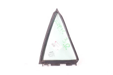 Скло двері задньої правої (кватирка) Toyota Auris 2006-2012 6812302170 (5975)