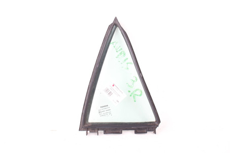 Скло двері задньої правої (кватирка) Toyota Auris 2006-2012 6812302170 (5975)