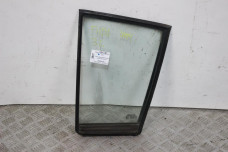 Скло двері задньої лівої (кватирка) хетчбек Nissan Tiida (C11) 2007-2013 82263EL000 (5977)