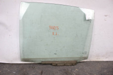 Скло двері заднє ліве Toyota Yaris 2005-2011 6814052211 (6015)