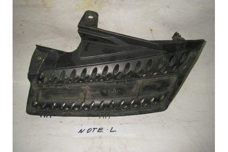 Решетка радиатора LH Note E11 05-08 Nissan Другие модели  (6050)