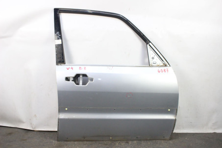 Двері передні праві Mitsubishi Pajero Wagon IV (V90) 2007-2013 5700A878 (6087)