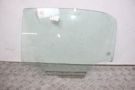 Скло двері заднє ліве Toyota Corolla E15 (E150) 2007-2013 6811412770 (6159)