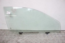 Скло двері переднє праве Toyota Corolla E15 (E150) 2007-2013 6810112A82 (6204)