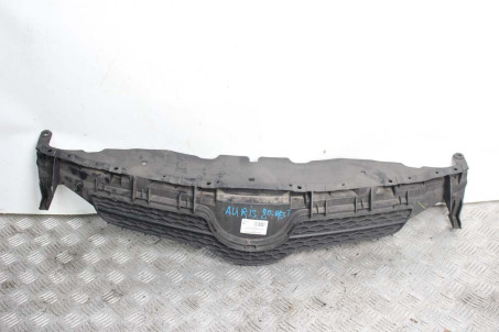 Решітка радіатора -10 Toyota Auris 2006-2012 5311112A00 (6789)