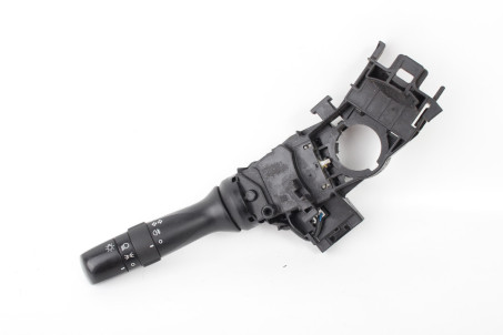 Перемикач підрульовий лівий Toyota Auris 2006-2012 8414012611 (6804)