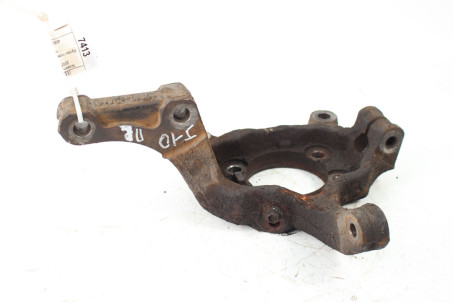 Кулак поворотний лівий під ABS Nissan Qashqai (J10) 2007-2014 40015JD000 (7413)