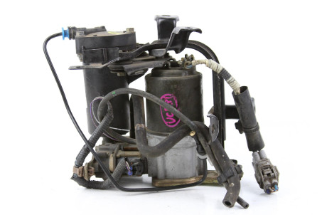 Компрессор пневмоподвески Toyota Prado 120 (J120W) 2003-2009 4891060021 (8018)